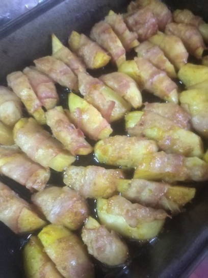 Картошка в беконе в духовке Картошка в беконе в духовке