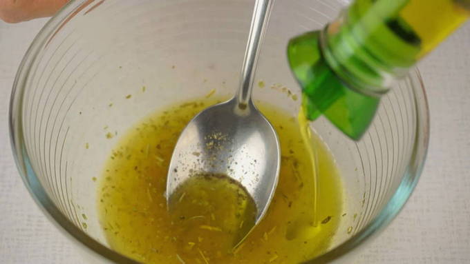 Салат Грузинский с грецкими орехами Салат Грузинский с грецкими орехами
