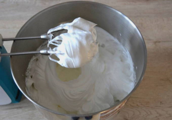 Корзиночки с белковым кремом Корзиночки с белковым кремом