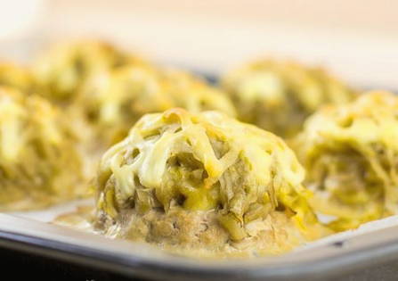 Стожки из фарша с грибами и сыром