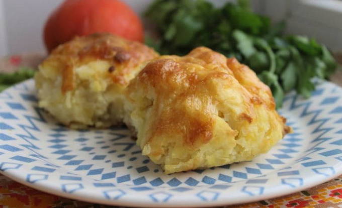 Стожки из фарша с сыром в духовке
