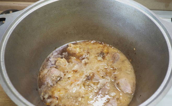 Картошка с мясом и овощами в казане Картошка с мясом и овощами в казане