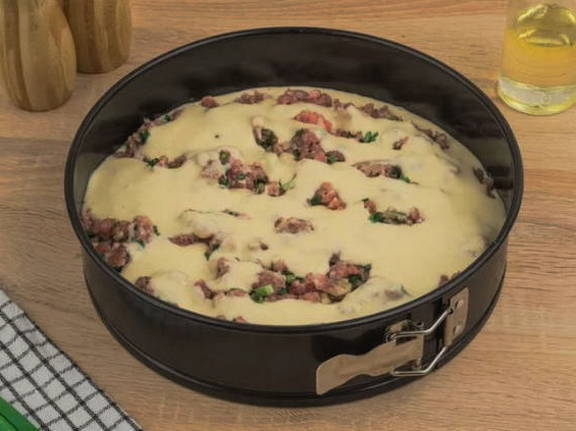 Заливной пирог с мясом в духовке Заливной пирог с мясом в духовке