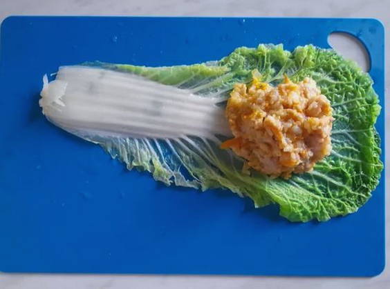 Голубцы из пекинской капусты с куриным фаршем Голубцы из пекинской капусты с куриным фаршем