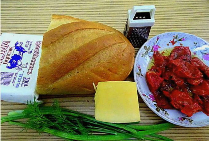 Бутерброды с вялеными помидорами на праздничный стол