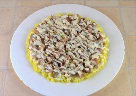 Селедка под шубой с луком Селедка под шубой с луком