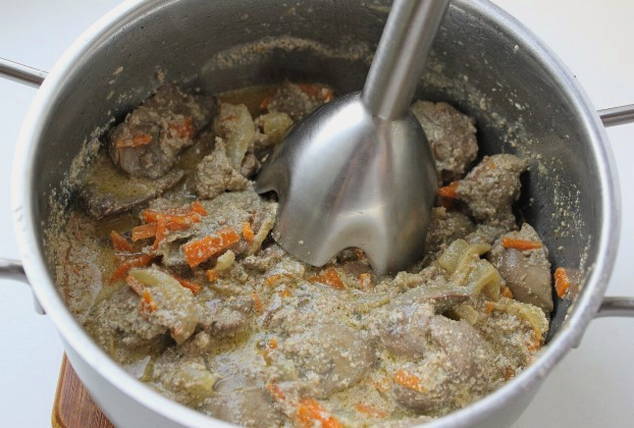 Паштет из куриной печени с морковью, луком и сливками Паштет из куриной печени с морковью, луком и сливками