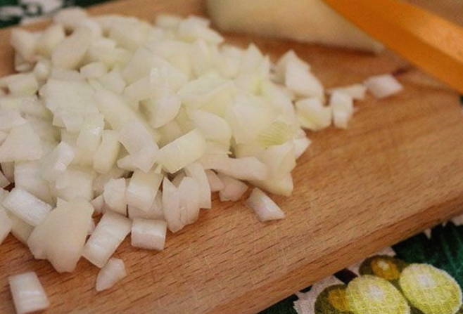 Паштет из говяжьей печени с морковью и луком в домашних условиях Паштет из говяжьей печени с морковью и луком в домашних условиях