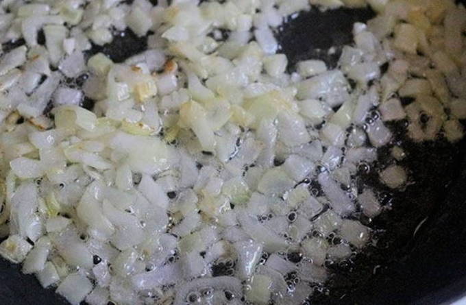 Паштет из говяжьей печени с морковью и луком в домашних условиях Паштет из говяжьей печени с морковью и луком в домашних условиях