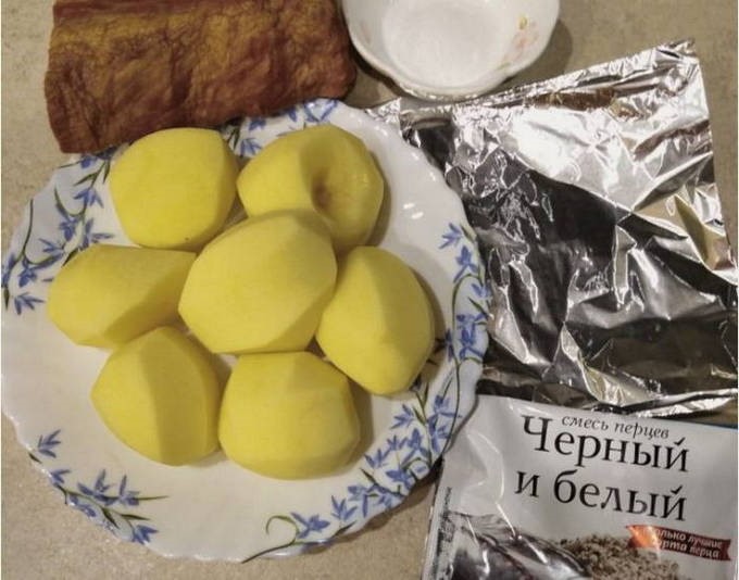 Картошка с беконом в фольге в духовке Картошка с беконом в фольге в духовке