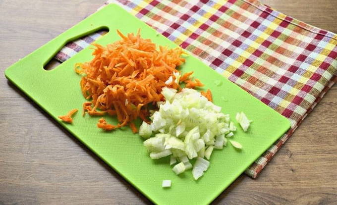 Рис с мясом и овощами на сковороде Рис с мясом и овощами на сковороде