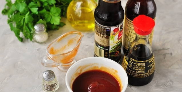 Креветки в томатно-чесночном соусе