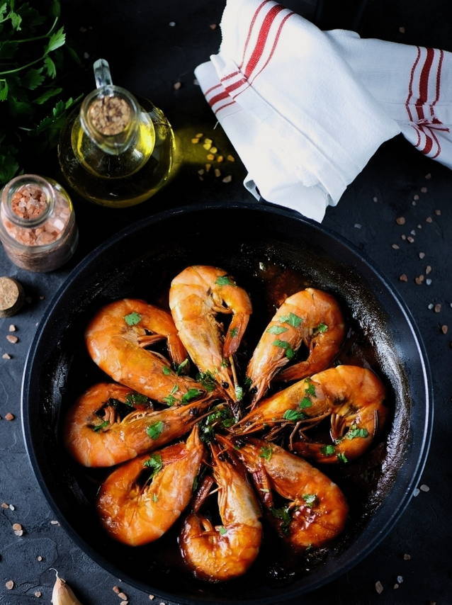 Креветки в томатно-чесночном соусе