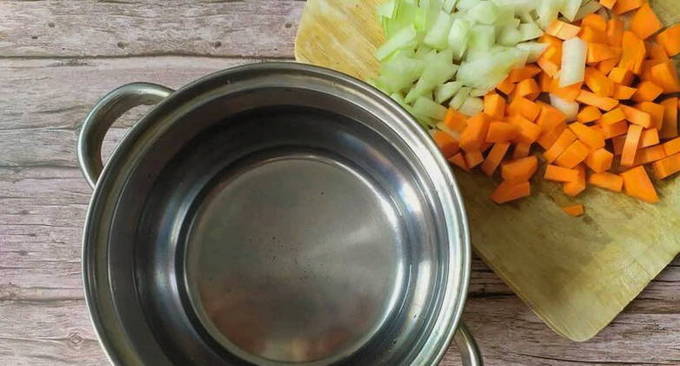 Диетический паштет из куриной печени Диетический паштет из куриной печени