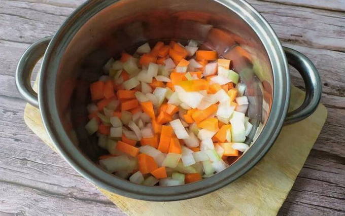 Диетический паштет из куриной печени Диетический паштет из куриной печени