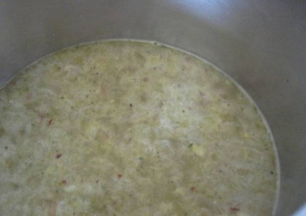 Мидии в раковинах в сливочном соусе