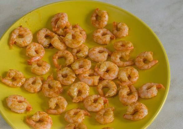 Креветки со спагетти в сливочном соусе