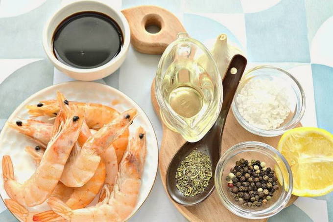 Креветки в соевом соусе на сковороде