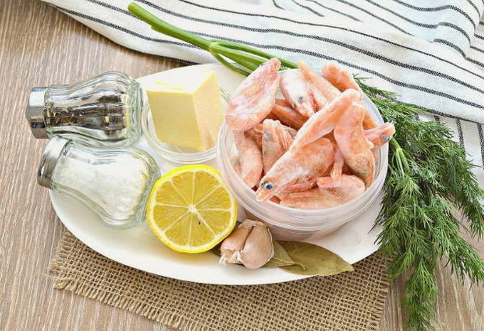 Креветки, жаренные с чесноком и сливочным маслом Креветки, жаренные с чесноком и сливочным маслом