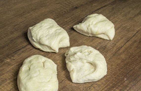 Булочки с корицей из дрожжевого теста в духовке