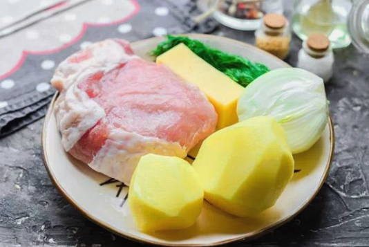 Мясо по-капитански с картошкой в духовке Мясо по-капитански с картошкой в духовке