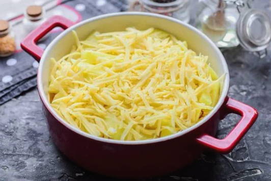 Мясо по-капитански с картошкой в духовке Мясо по-капитански с картошкой в духовке