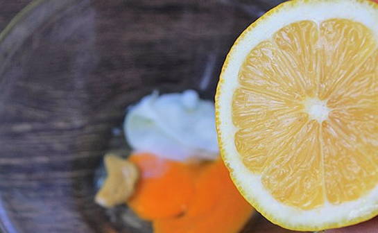 Классический соус для салата Цезарь с курицей