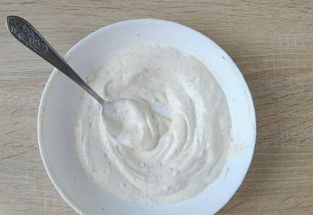 Курица в сметанном соусе в духовке Курица в сметанном соусе в духовке