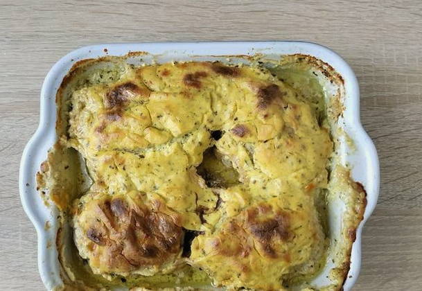Курица в сметанном соусе в духовке Курица в сметанном соусе в духовке