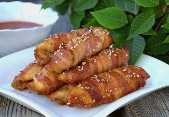 Куриная грудка в беконе в духовке Куриная грудка в беконе в духовке