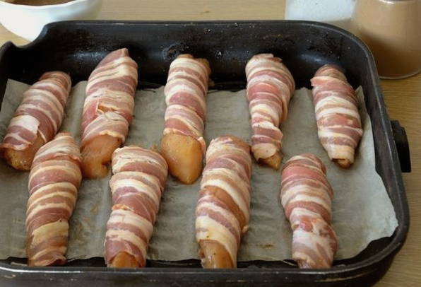 Куриная грудка в беконе в духовке Куриная грудка в беконе в духовке