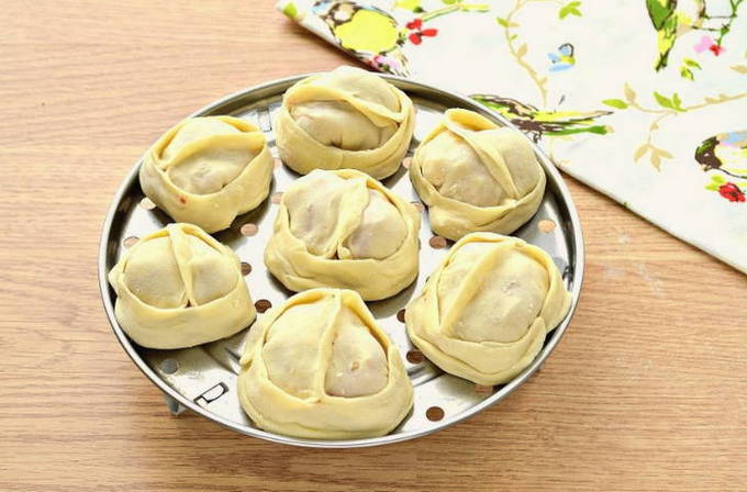 Манты с картошкой и фаршем Манты с картошкой и фаршем