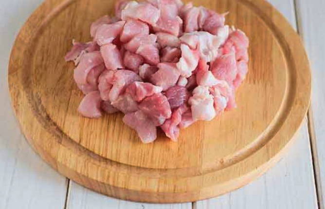 Перловка с мясом в горшочке в духовке Перловка с мясом в горшочке в духовке