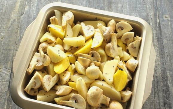 Картофель с грибами в духовке Картофель с грибами в духовке