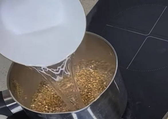 Котлеты из вареной гречки с луком и морковью Котлеты из вареной гречки с луком и морковью