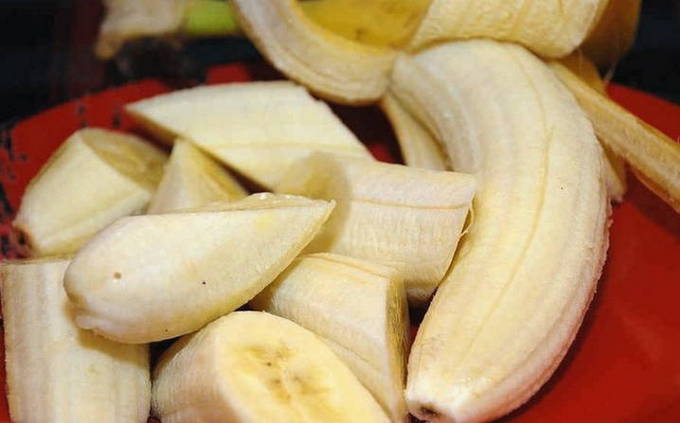 Жареные бананы на сковороде