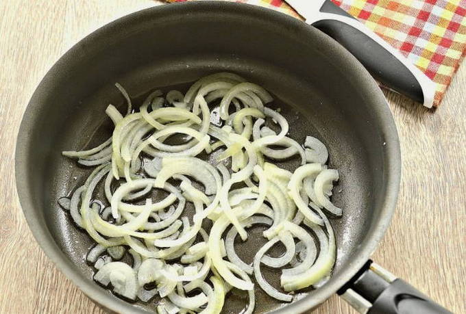 Курица в сметане в духовке Курица в сметане в духовке