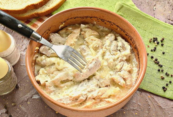 Курица в сметане в духовке Курица в сметане в духовке
