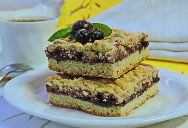 Кудрявый пирог с вареньем Кудрявый пирог с вареньем