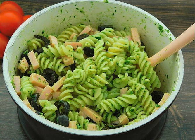Итальянский салат с макаронами Итальянский салат с макаронами