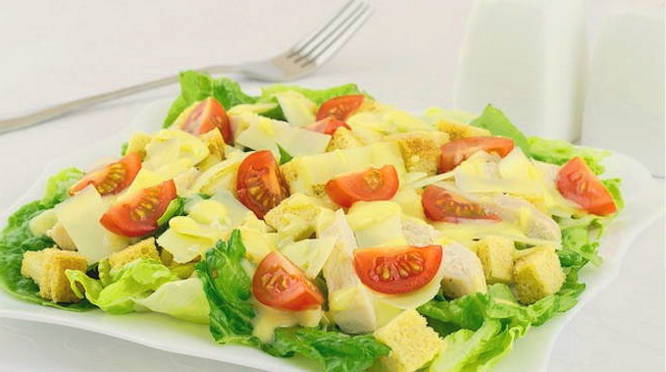 Заправка для Цезаря с курицей в домашних условиях