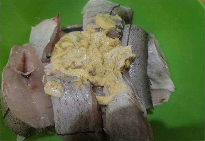 Пикша с луком и морковью в духовке Пикша с луком и морковью в духовке