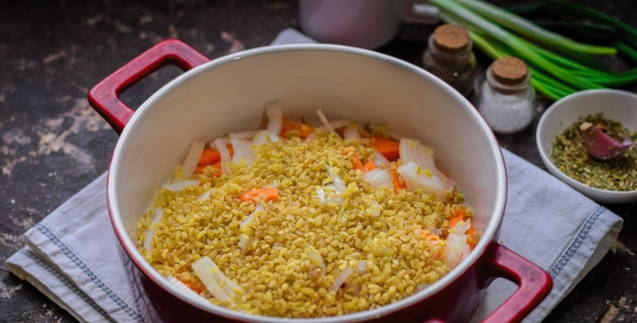 Булгур с курицей в духовке Булгур с курицей в духовке