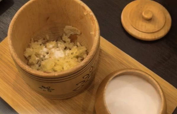 Пампушки с чесноком