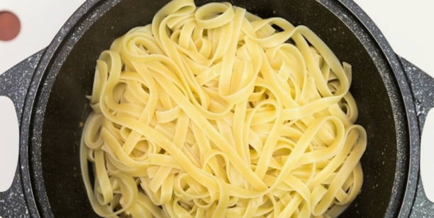 Фетучини с курицей и грибами