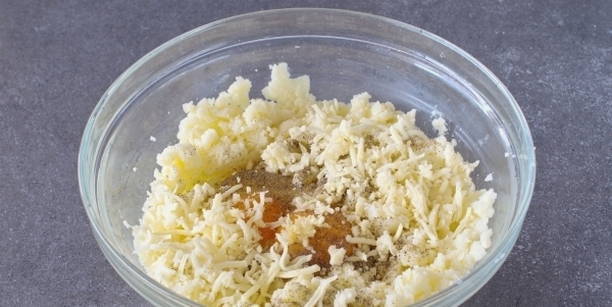 Картофельные лепешки на сковороде Картофельные лепешки на сковороде