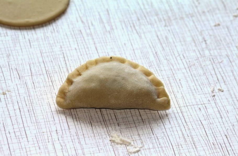 Вареники с квашеной капустой