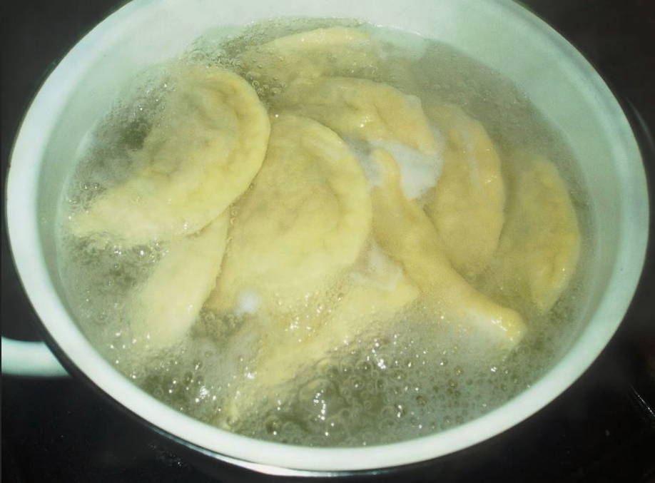 Вареники с квашеной капустой