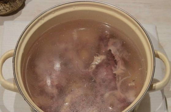 Кислые щи из квашеной капусты Кислые щи из квашеной капусты