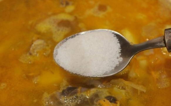 Кислые щи из квашеной капусты Кислые щи из квашеной капусты